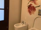 Atemberaubende möblierte 2-Zimmer-Wohnung mit Meerblick in Tivat in bester Lage