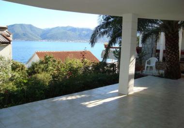 Villa in Krasici