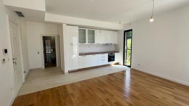 Exklusives Apartment mit hohen Decken in Tivat 48 m2 in der Nähe von Porto Montenegro
