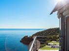 Atemberaubendes Penthouse mit Meerblick neben der Altstadt von Budva mit Zugang zum Pool