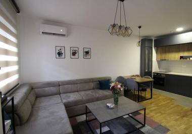 Charmante 1-Zimmer-Wohnung in Podgorica Stadt Kej mit Terrasse und Garage