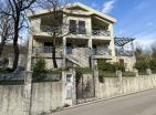 Luxuriöse Villa mit riesigem Weinberg und Pool neben Virpazar, Montenegro