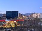 Charmante Wohnung 60 m2 in Podgorica neben Delta mit zwei Terrassen
