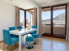 Luxuriöse-stöckige Villa 221 m2 mit Panoramablick auf das Meer und die Stadt Bar