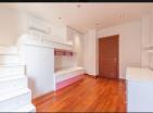 Luxuriöse neue 127 m2 große Maisonette-Wohnung in Podgorica mit 3 Schlafzimmern und Blick auf die Moraca