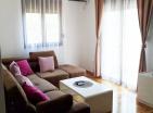 Meerblick sonnige 48 m2 große Wohnung mit einem Schlafzimmer in Bečići, 200 m zum Strand