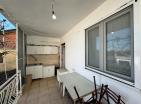 2 wohnungen Etage 61 m2 in Sutomore mit großer Terrasse und Parkplatz