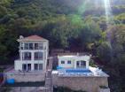 Exklusive Strandvilla in Kostanjica mit 4 Apartments: Minihotel mit Strand