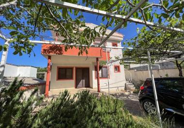 Villa in Sutomore