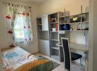 Charmante 63 m2 große Wohnung in Sutomore mit Terrasse und Bergblick