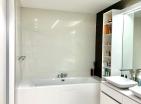 Luxuriöse 2-Zimmer-Wohnung in Dukley Gardens Villas, Budva auf 1 Linie