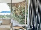 Luxuriöse 2-Zimmer-Wohnung in Dukley Gardens Villas, Budva auf 1 Linie
