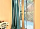 Luxuriöse 2-Zimmer-Wohnung in Dukley Gardens Villas, Budva auf 1 Linie