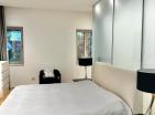 Luxuriöse 2-Zimmer-Wohnung in Dukley Gardens Villas, Budva auf 1 Linie