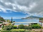 Luxuriöse 2-Zimmer-Wohnung in Dukley Gardens Villas, Budva auf 1 Linie