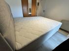 Charmante Budva 55 m2 Wohnung mit Terrasse und einem Schlafzimmer im 3. Stock