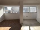 Renovierte Panorama-Wohnung von 87 m2 in Budva, nur wenige Schritte vom Meer entfernt