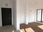Renovierte Panorama-Wohnung von 87 m2 in Budva, nur wenige Schritte vom Meer entfernt