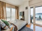 Luxuriöse Budva-Wohnung in der Residenz Tre Kanne, möbliert auf der 4-Etage