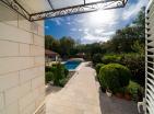 Luxuriöses 330 m2 großes Haus in Kavač, Tivat mit Meerblick und privatem Pool