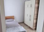 Geräumige neue moderne 61 m1 Wohnung in Dobra Voda mit Pool 900 m vom Meer entfernt