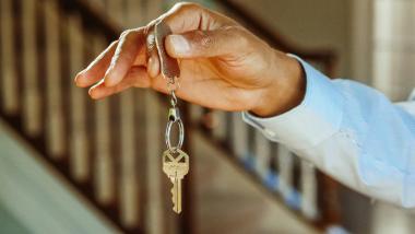 Klicken Sie hier, um einen Fachmann mit der Suche nach Ihrer Wunschimmobilie zu beauftragen.|https://www.immobilien-in-montenegro.com/data/photo/estate/34/DD90B0B2_b.jpg|28|22|