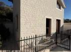 Mini-Hotel in Herceg Novi zum Verkauf mit Garten und Schwimmbad