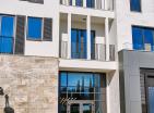 Modernes luxuriöses 102 m2 großes Apartment mit 2 Schlafzimmern in Boka Place, Tivat