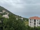 Atemberaubendes Hotel mit Meerblick und 30 Zimmern in der Nähe der Küste von Budva