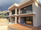 Neues modernes Haus in Bar mit Pool und Panoramablick zu verkaufen