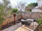 Atemberaubende Meerblick 103 m2 Villa in Budva mit mediterranem Charme zu verkaufen