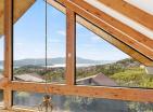 Luxuriöses sonniges 220 m2 großes Haus in Tivat mit privatem Parkplatz und Garten