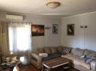 Sonniges 143 m2 großes Haus in Herceg Novi mit Pool in der Nähe des Meeres