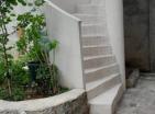 Luxuriöses 175 m2 großes Haus aus Stein am Meer in Bijela, Herceg Novi mit privatem Meereingang