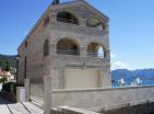 Die königliche Villa mit Strand in Đenovići, Herceg Novi zum Wohnen an der Adria