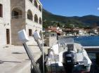 Die königliche Villa mit Strand in Đenovići, Herceg Novi zum Wohnen an der Adria