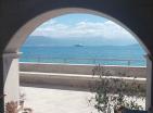 Die königliche Villa mit Strand in Đenovići, Herceg Novi zum Wohnen an der Adria