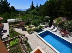 Atemberaubende 266 m2 Villa in Herceg Novi mit Pool und Meerblick zu verkaufen