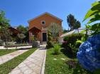 Atemberaubende 266 m2 Villa in Herceg Novi mit Pool und Meerblick zu verkaufen