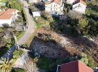 Grundstück in Radovići 1760 m2 für den Bau von 2 Villen