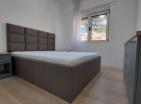 Wohnen am Meer: 51 m2 schicke 2-Zimmer-Wohnung in Bečići neben dem Strand