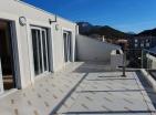 Luxuriöses Penthouse mit Meerblick in Petrovac mit moderner Einrichtung