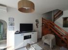Duplex in Petrovac 67 m2 mit herrlichem Blick, Pool und Vermietungspotenzial