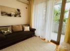 Luxuriöse 63 m2 Designerwohnung in Petrovac, nur 5 Minuten vom Meer entfernt