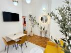 Exquisites 26 m2 flaches Studio in Petrovac mit Meerblick, Designer renoviert