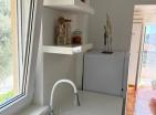 Exquisites 26 m2 flaches Studio in Petrovac mit Meerblick, Designer renoviert
