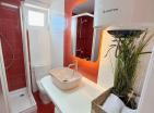 Exquisites 26 m2 flaches Studio in Petrovac mit Meerblick, Designer renoviert