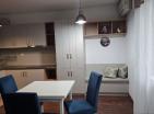 Gemütliche 49 m2 große 1-Zimmer-Wohnung in Petrovac in Residenz mit Pool