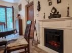 Charmante 67 м2 Wohnung in Petrovac mit Garten in Residenz mit Pool