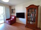 Luxuriöse 121 m2 große Wohnung in Petrovac mit maßgefertigter Einrichtung, Strandnähe